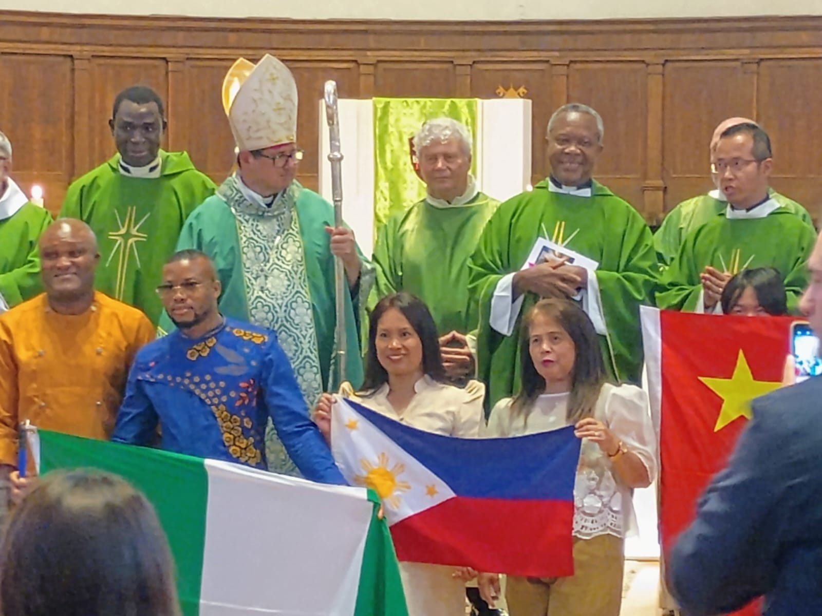 Un abbraccio di culture nel Duomo di Rimini